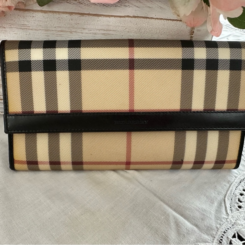Burberry wallet